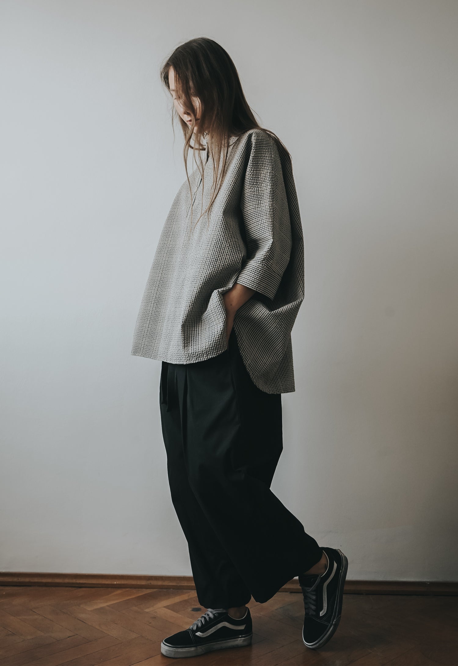 SHOPLIFTERS PLEATED TROUSERS