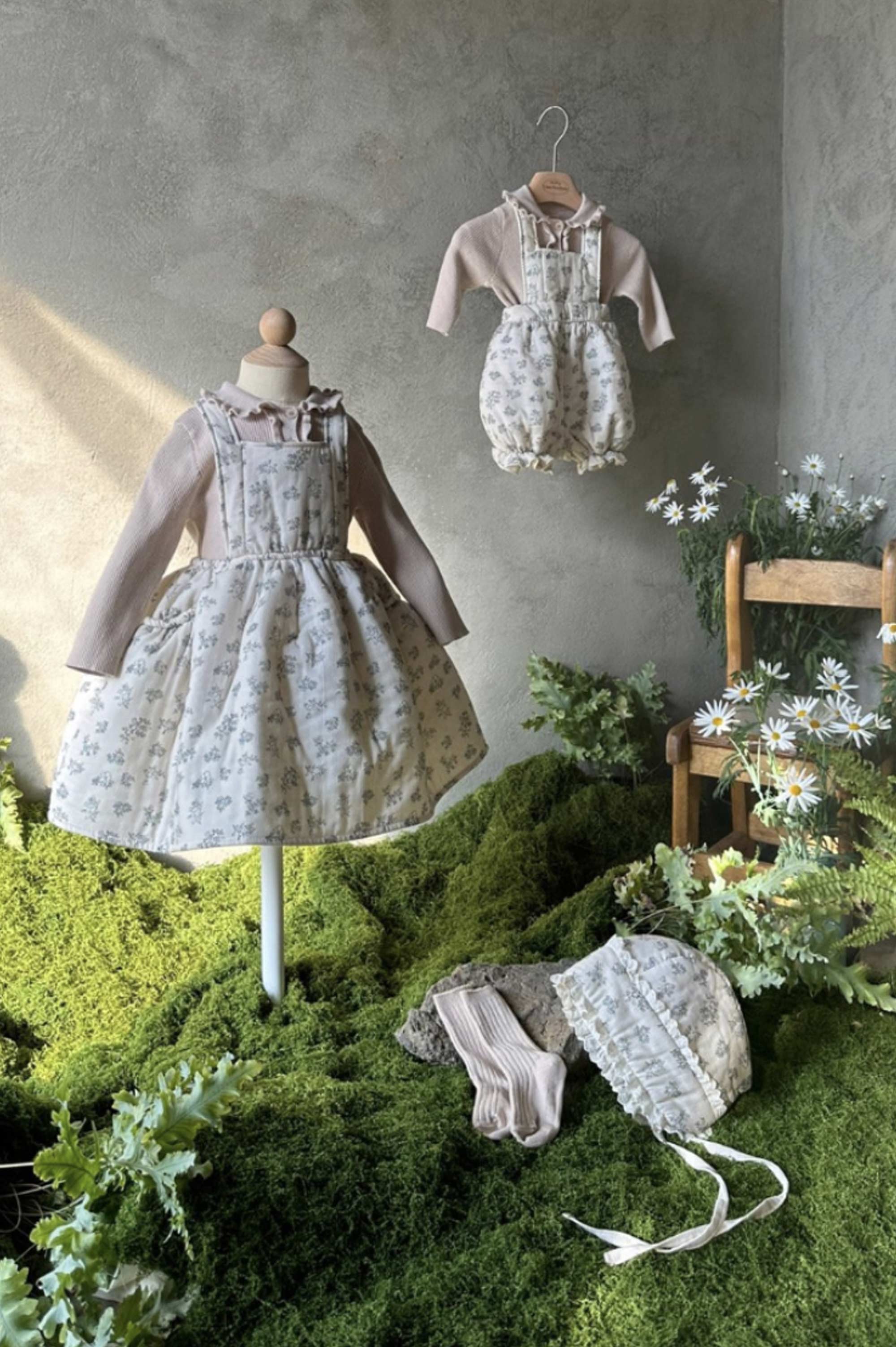 MonBebe Flower Apron Dress (2 colours)