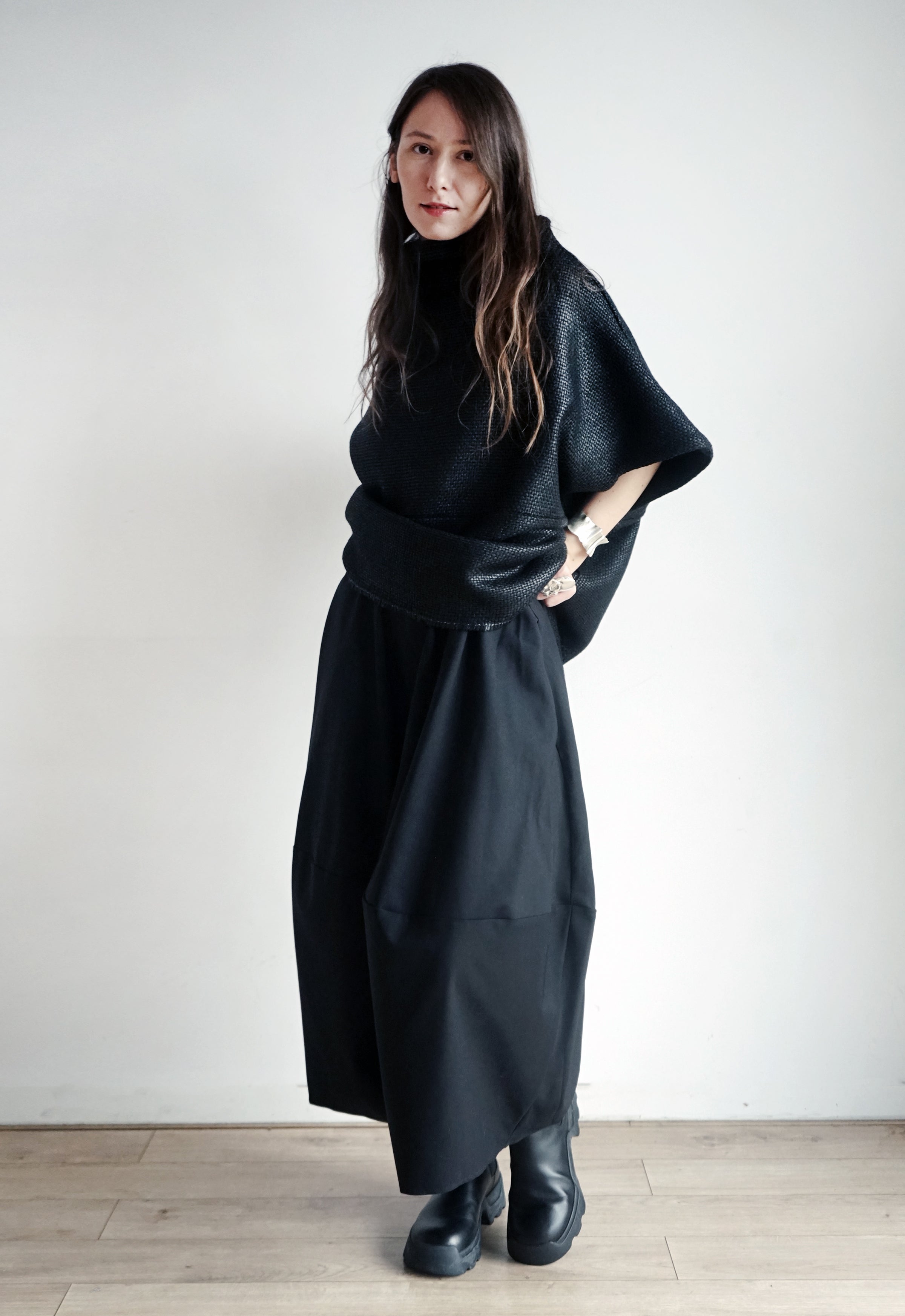 CHARCOAL SILK & WOOL TOP