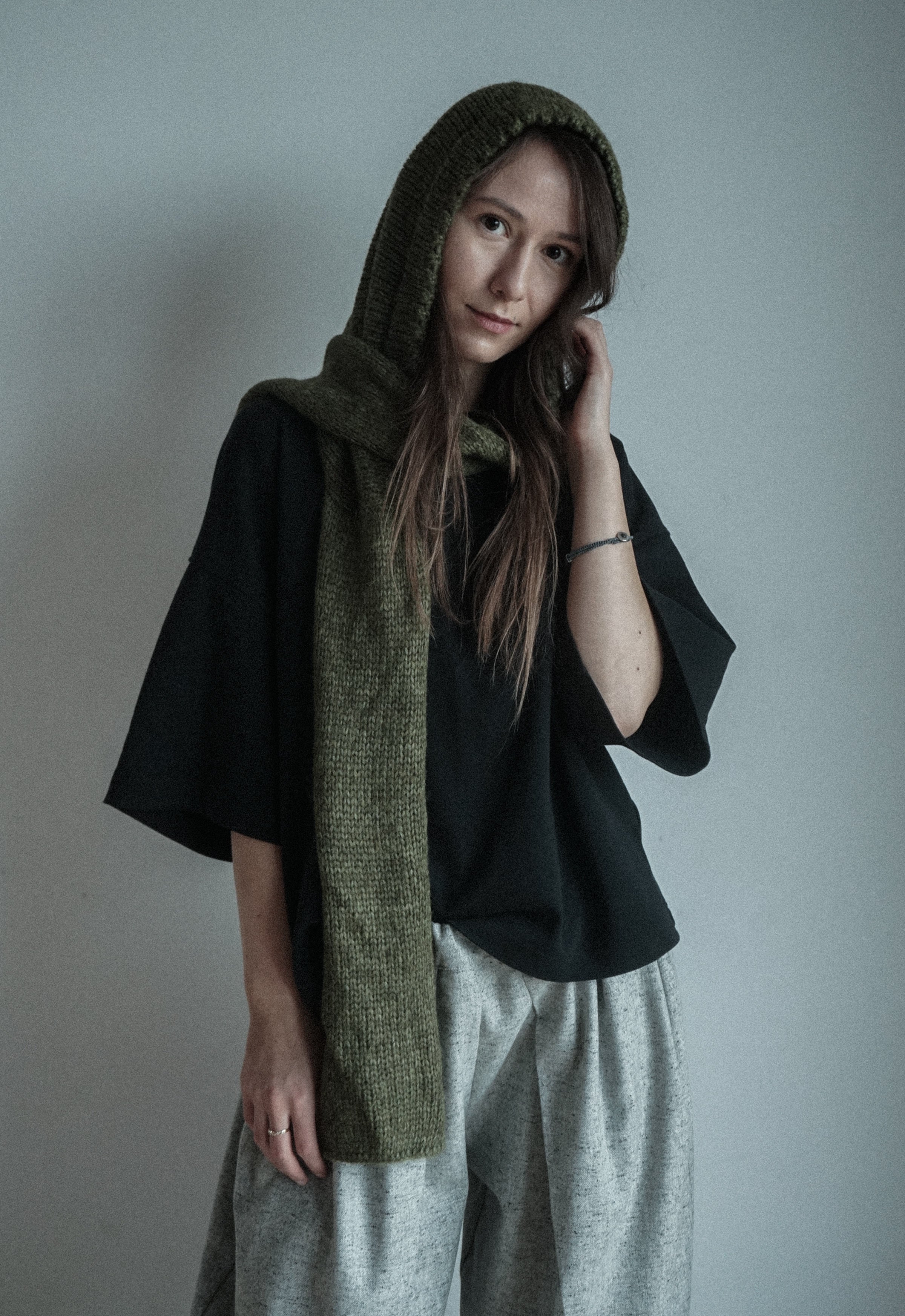 INTO THE WILD ALPCA WOOL BONNET SCARF