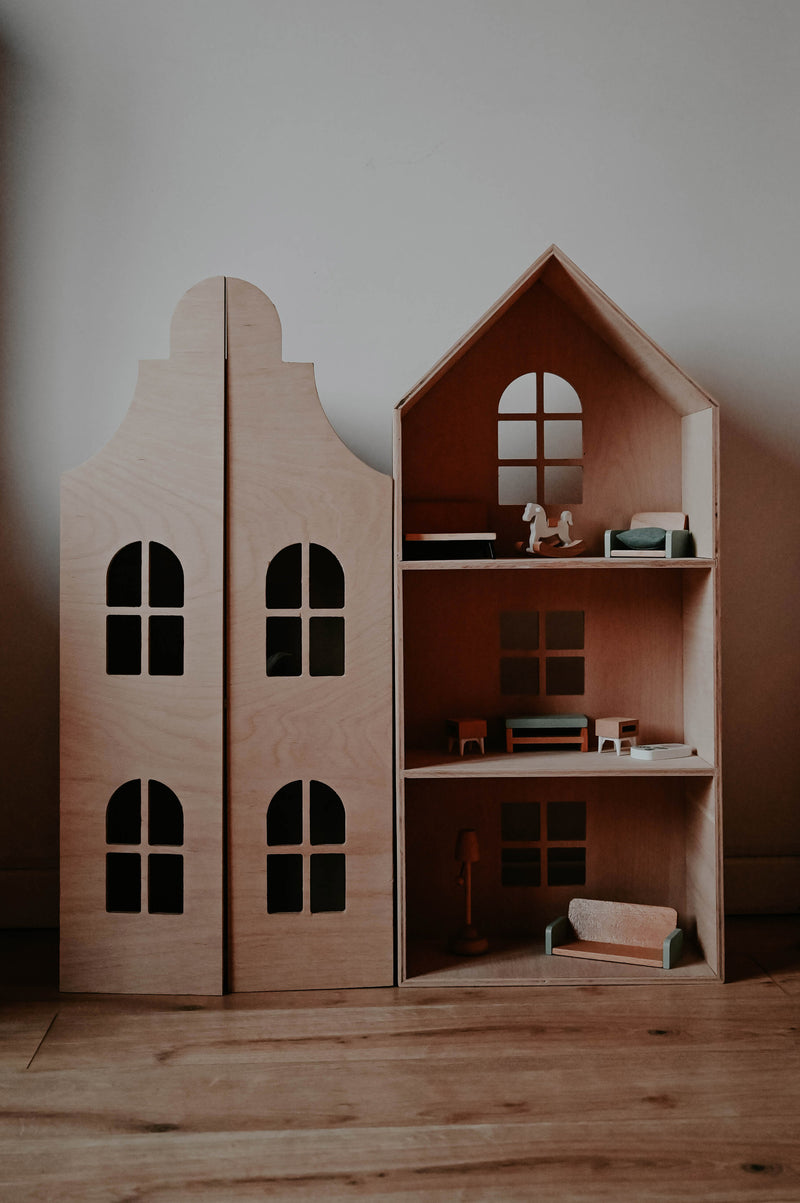 Wooden shelf / doll house
