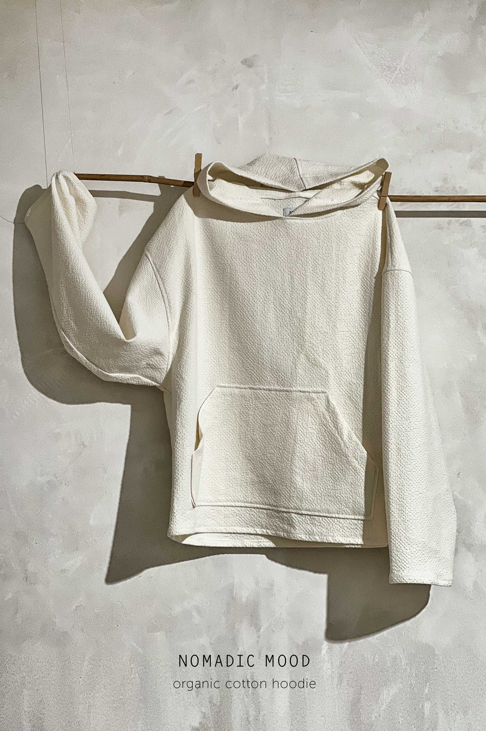NOMADIC MOOD HOODIE