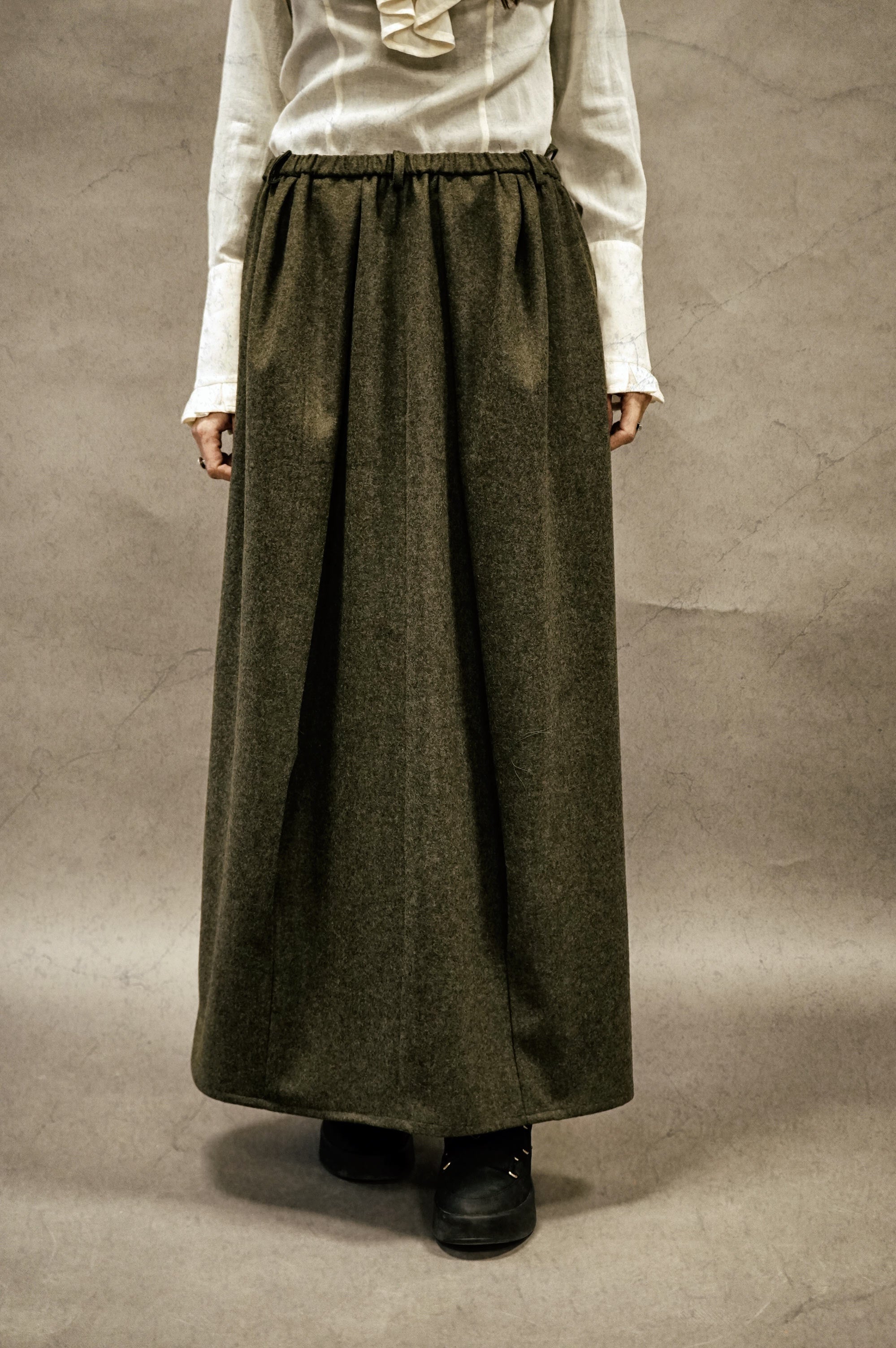Seven Ages Wool skirt