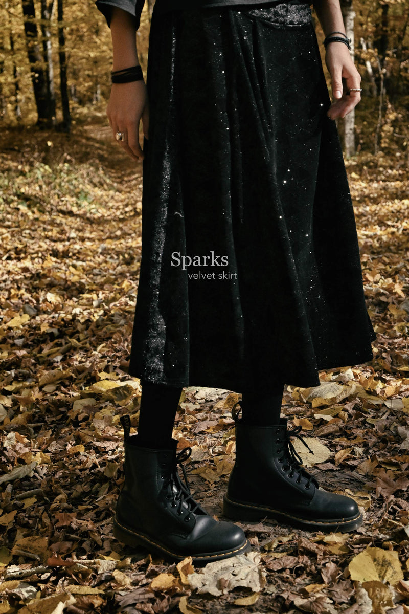 Sparks Velvet skirt