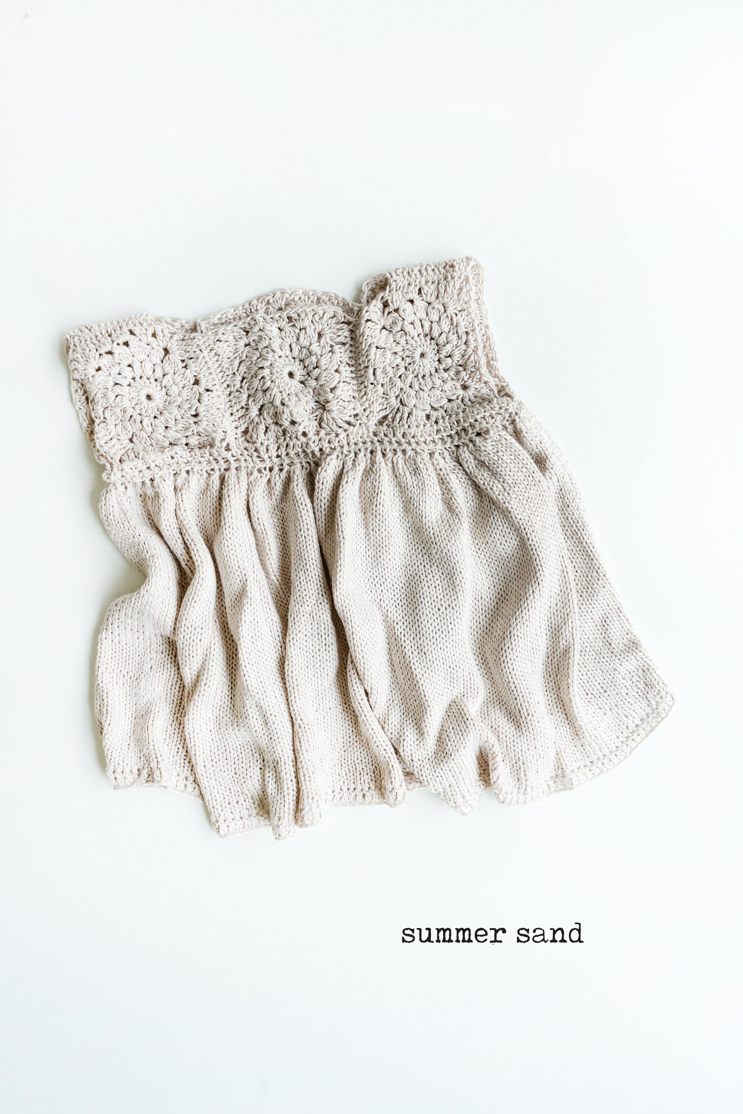 Summer sand top